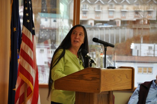 11-12-13 Jana at SHI forum on spirituality - SHI photo